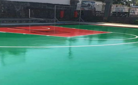 平凉篮球场翻新地面